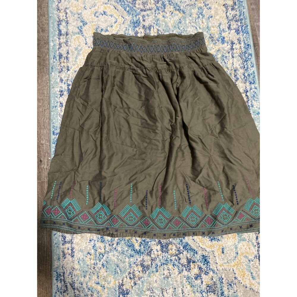 Knee length skirt